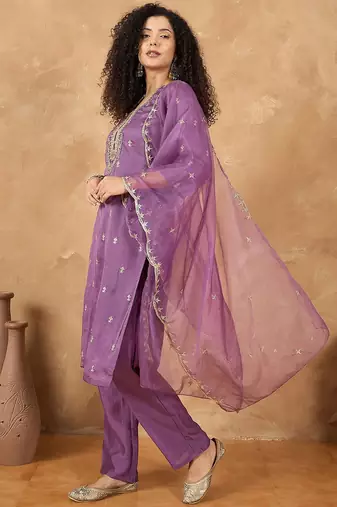 Women Ethnic Motifs Embroidered Kurta with Trouser & Dupatta