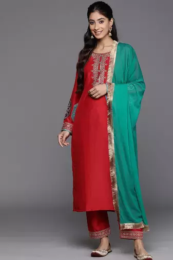 Floral Yoke Design Sequinned Kurta With Trousers & Dupatta