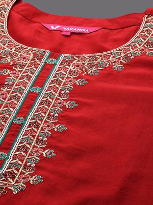 Floral Yoke Design Sequinned Kurta With Trousers & Dupatta 2