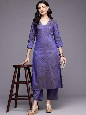 Women Regular Kurta with Trousers 1