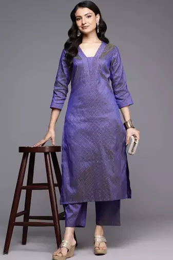 Women Regular Kurta with Trousers