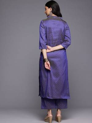 Women Regular Kurta with Trousers 5