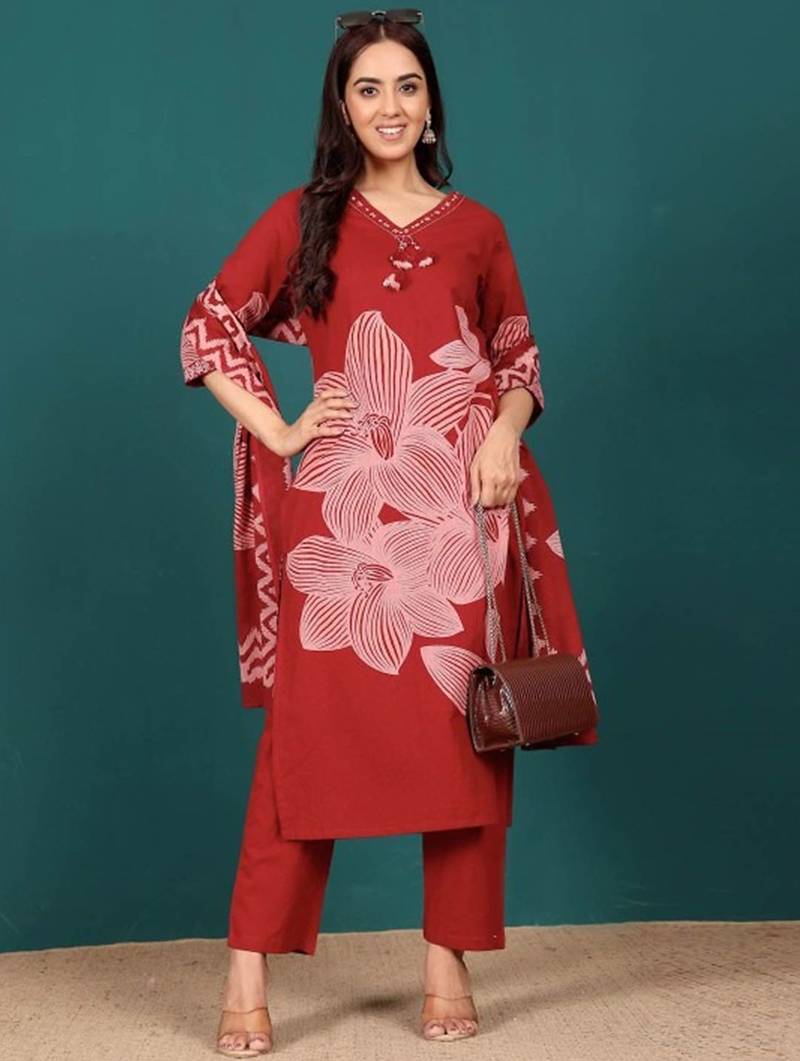 Women Ethnic Motifs Printed Regular Thread Work Kurta with Trousers & With Dupatta