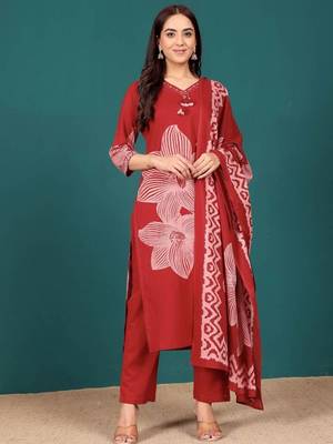 Women Ethnic Motifs Printed Regular Thread Work Kurta with Trousers & With Dupatta 2