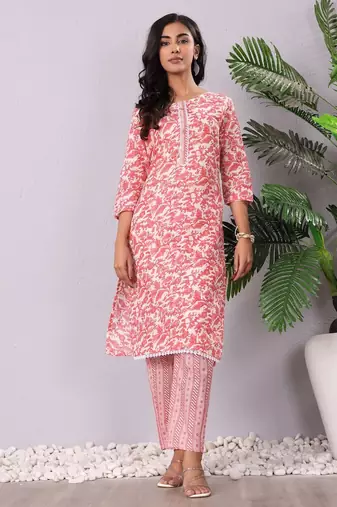 Floral Printed Round Neck Pure Cotton Straight Kurta With Trouser & Dupatta