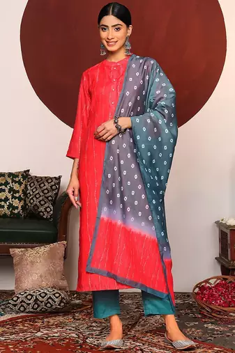 Red Bandhani Printed Mandarin Colar Kurta With Trousers & Dupatta