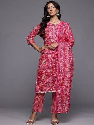 Floral Printed Regular Pure Cotton Kurta with Trousers & Dupatta 1
