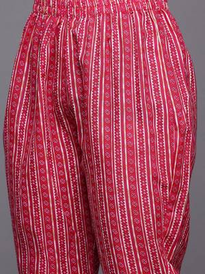 Floral Printed Regular Pure Cotton Kurta with Trousers & Dupatta 3