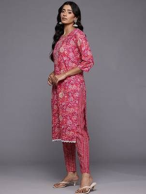 Floral Printed Regular Pure Cotton Kurta with Trousers & Dupatta 5