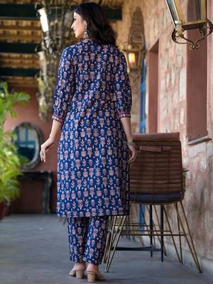 Floral Printed Regular Pure Cotton Straight Kurta with Trousers & With Dupatta 5