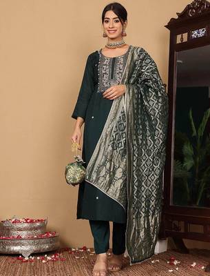 Floral Embroidered Thread Work Pure Silk Straight Kurta With Trousers & Dupatta 7