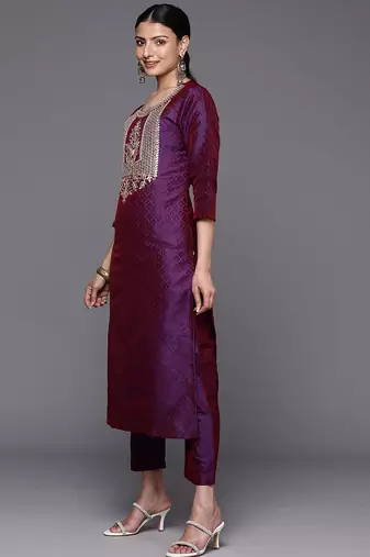 Geometric Woven Design Thread and Zari Work Straight Kurta with Trousers & Dupatta