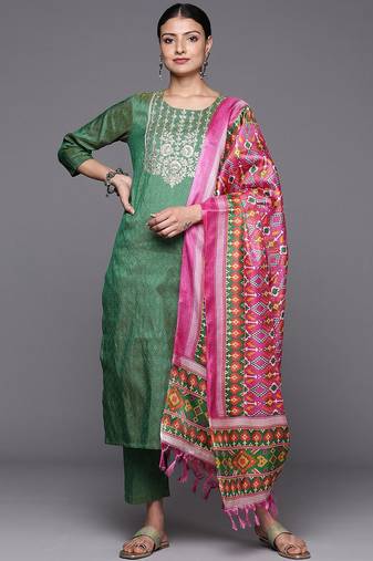 Geometric Woven Design Thread Work Straight Kurta With Trousers & Dupatta