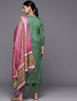 Geometric Woven Design Thread Work Straight Kurta With Trousers & Dupatta 6