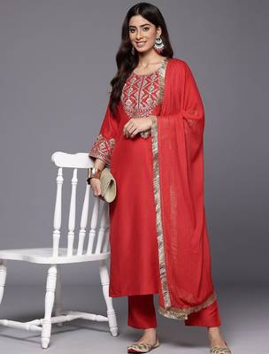 Ethnic Motifs Zari Embroidered Sequinned Yoke Kurta & trouser With Dupatta 7