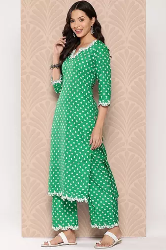 Bandhani Printed Lace Detailed Straight Kurta with Trousers and Dupatta