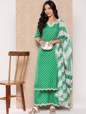 Bandhani Printed Lace Detailed Straight Kurta with Trousers and Dupatta 6