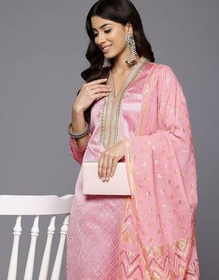 Women Woven Design Gotta Patti Kurta with Trousers & With Dupatta 2