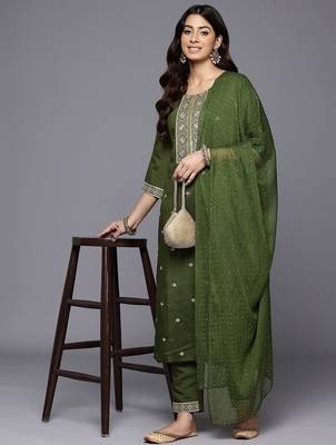 Embroidered Sequinned Kurta With Trousers & Dupatta 8