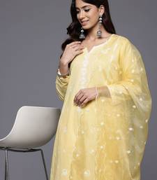 Ethnic Motifs Embroidered Thread Work Pure Cotton Kurta With Trousers & Dupatta