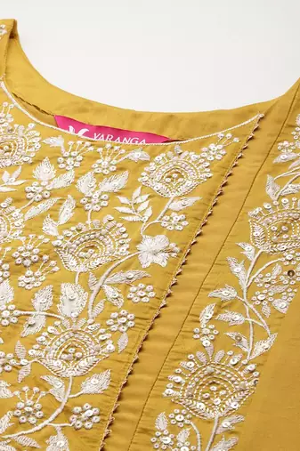 Floral Embroidered Thread Work Kurta With Trousers & Dupatta