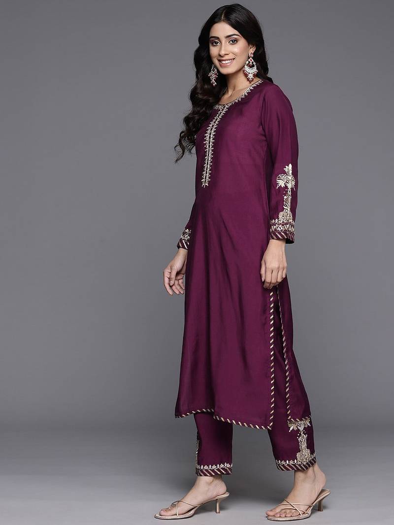 Ethnic Motifs Embroidered Zari Kurta with Trousers & Dupatta