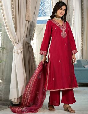 Ethnic Motifs Yoke Design Regular Thread Work Kurta with Trousers & With Dupatta 3