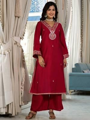 Ethnic Motifs Yoke Design Regular Thread Work Kurta with Trousers & With Dupatta 6