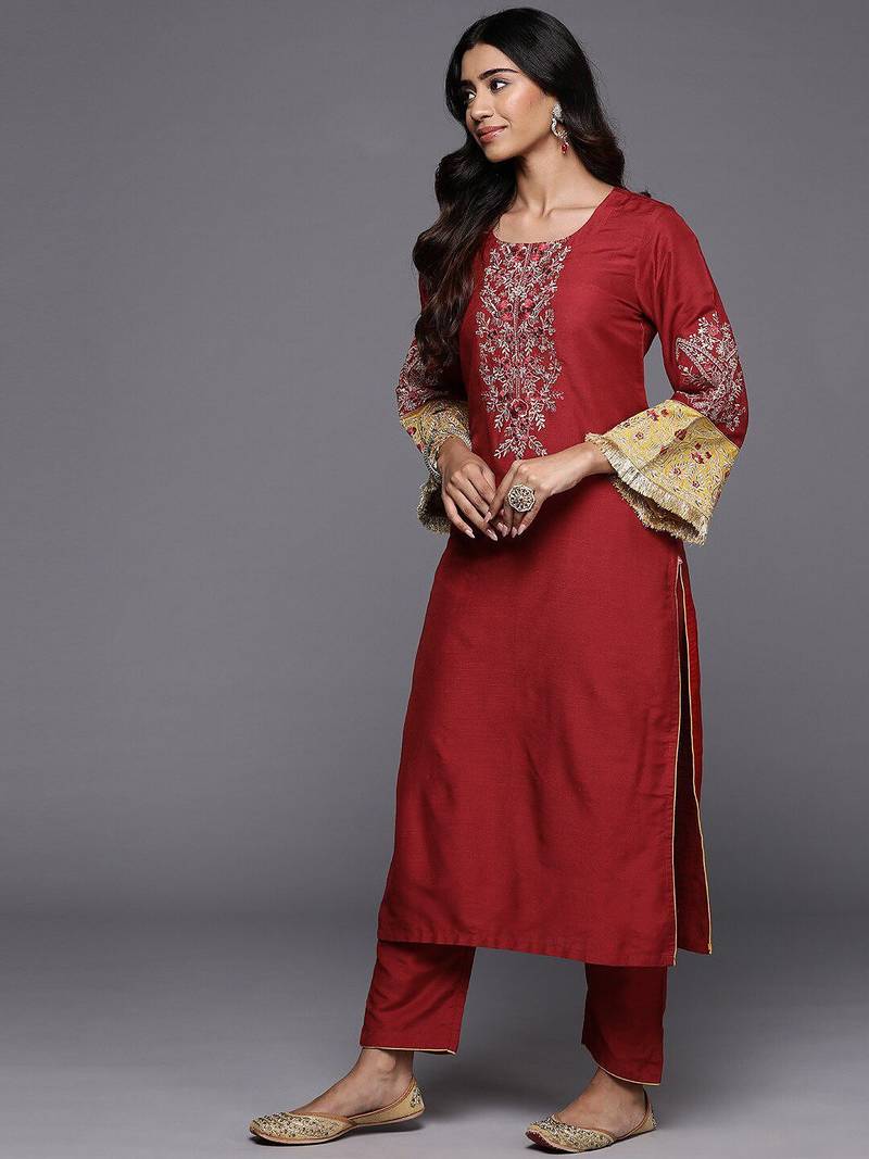 Ethnic Motifs Embroidered Regular Kurta with Trousers & With Dupatta