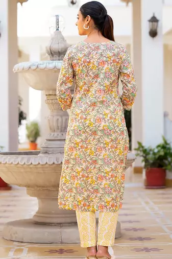 Floral Printed Regular Pure Cotton Kurta with Trouser