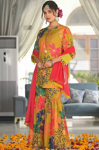 Women Floral Printed Kurti with Sharara & Dupatta