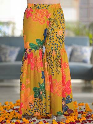 Women Floral Printed Kurti with Sharara & Dupatta 6