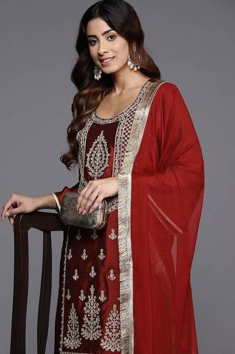 Women Ethnic Motifs Embroidered Regular Kurta with Trousers & With Dupatta