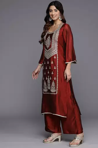 Women Ethnic Motifs Embroidered Regular Kurta with Trousers & With Dupatta