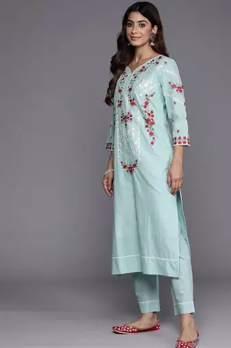 Floral Embroidered Thread Work Pure Cotton Kurta with Trousers & Dupatta