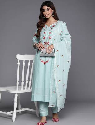 Floral Embroidered Thread Work Pure Cotton Kurta with Trousers & Dupatta 8