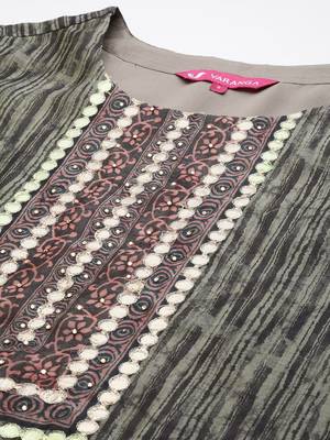 Women Abstract Printed Gotta Patti Kurta with Trousers & With Dupatta 3