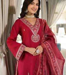 Ethnic Motifs Zari Embroidered Mirror Work Straight Kurta With Trousers & Dupatta