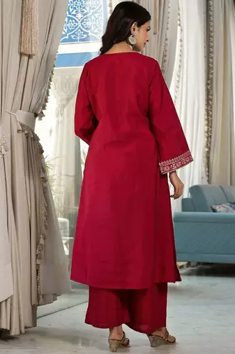 Ethnic Motifs Zari Embroidered Mirror Work Straight Kurta With Trousers & Dupatta