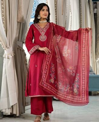 Ethnic Motifs Zari Embroidered Mirror Work Straight Kurta With Trousers & Dupatta 6
