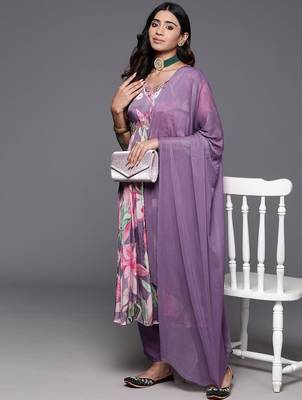 Floral Printed Empire Beads & Stones Pure Silk Kurta with Trousers & Dupatta 7