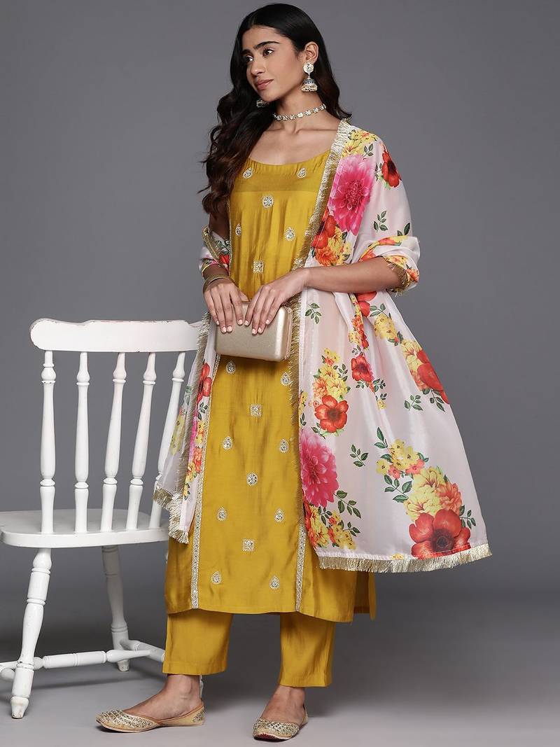 Ethnic Motifs Embroidered Sequinned Kurta with Trousers & Dupatta