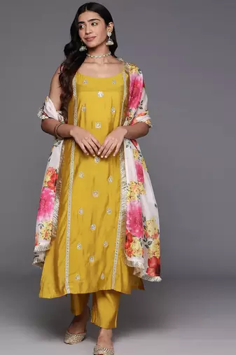 Ethnic Motifs Embroidered Sequinned Kurta with Trousers & Dupatta