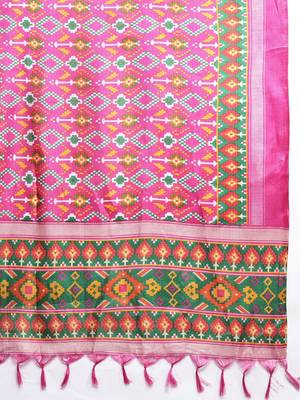 Women Floral Embroidered Regular Kurta with Trousers & With Dupatta 5