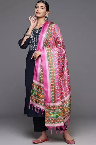 Women Floral Embroidered Regular Kurta with Trousers & With Dupatta