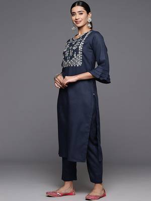 Women Floral Embroidered Regular Kurta with Trousers & With Dupatta 7