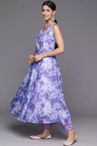 Women Floral Printed Empire Gotta Patti Kurta with Trousers & With Dupatta