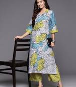 Women Printed Regular Kurta with Trousers