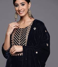 Zari Embroidered velvet Kurta with Trouser and Dupatta