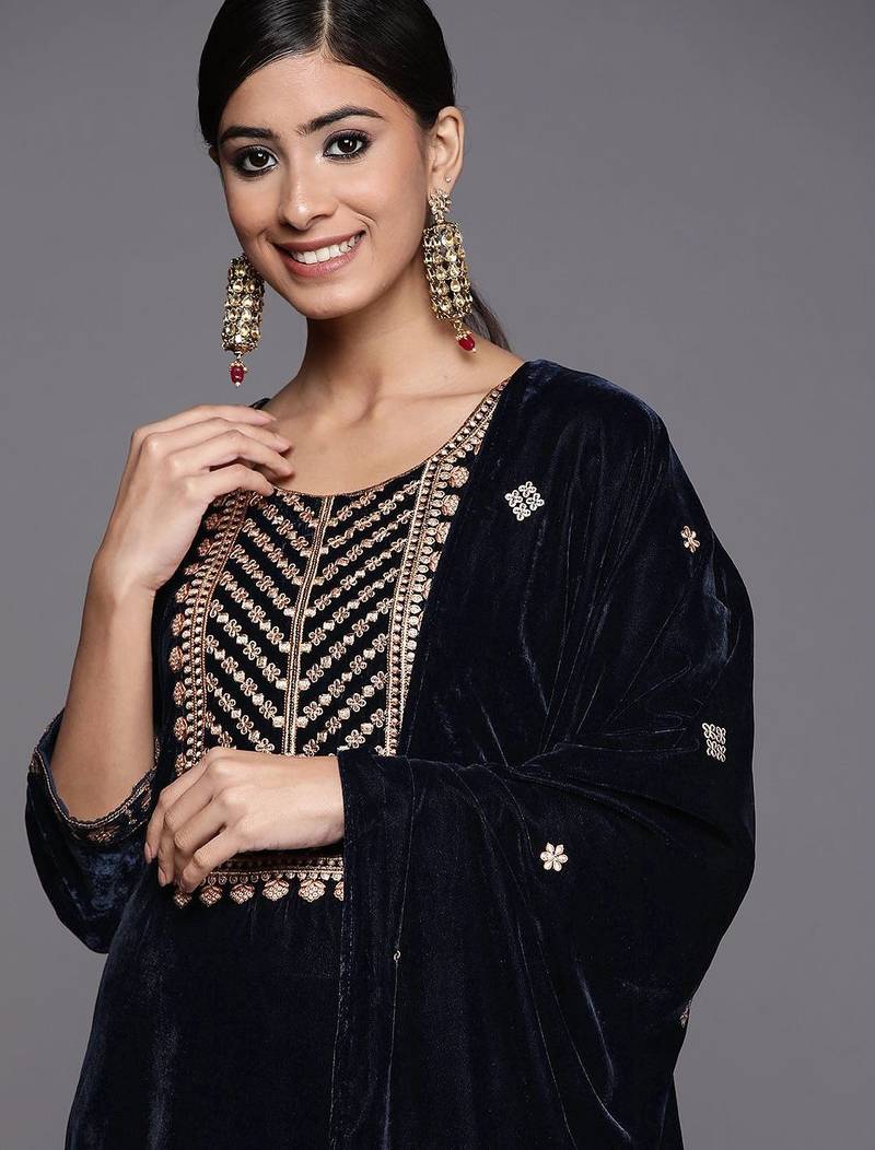 Zari Embroidered velvet Kurta with Trouser and Dupatta